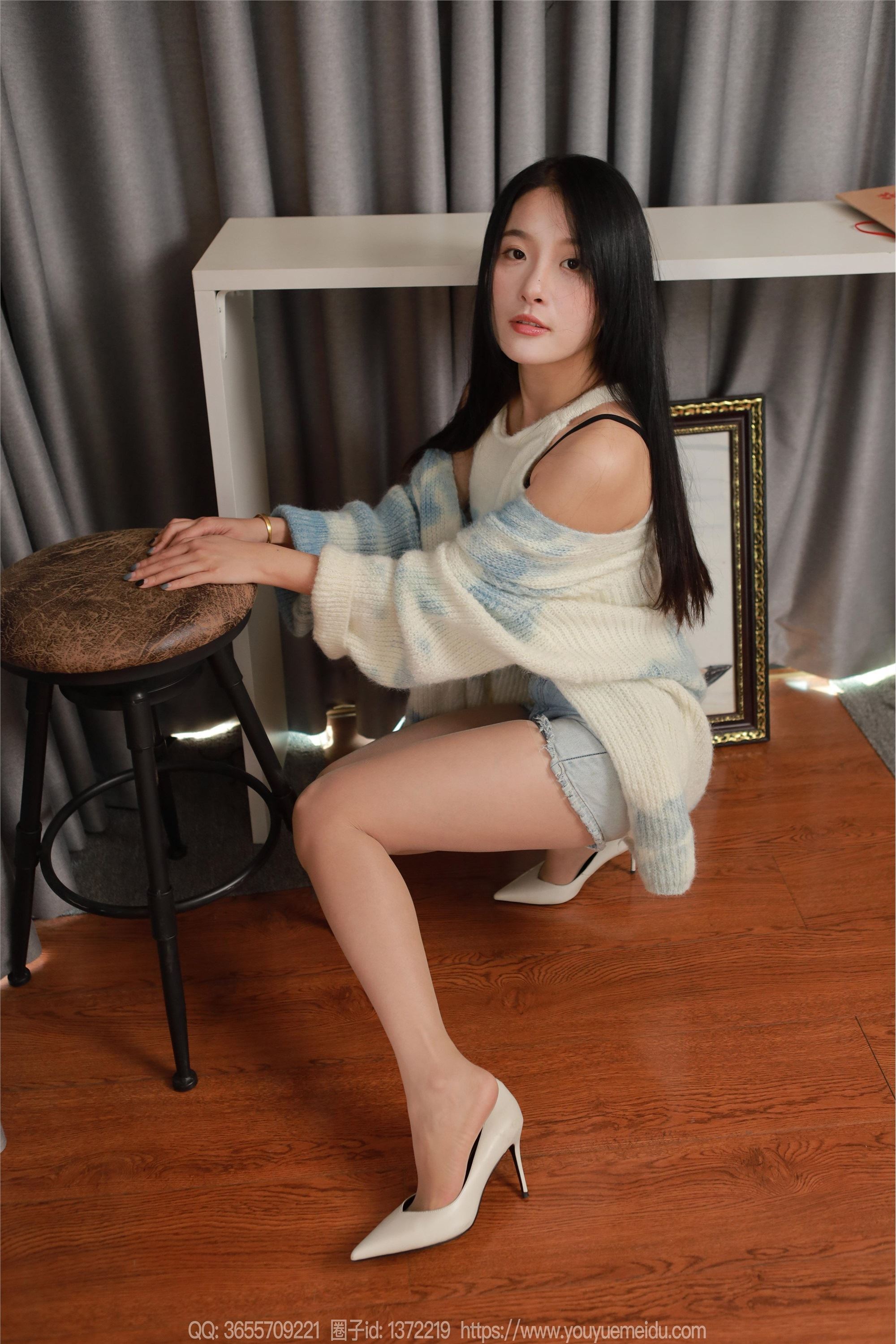 IESS异思趣向  2025.01.03 丝享家 1941 婉萍《蓝白毛衣（上）》